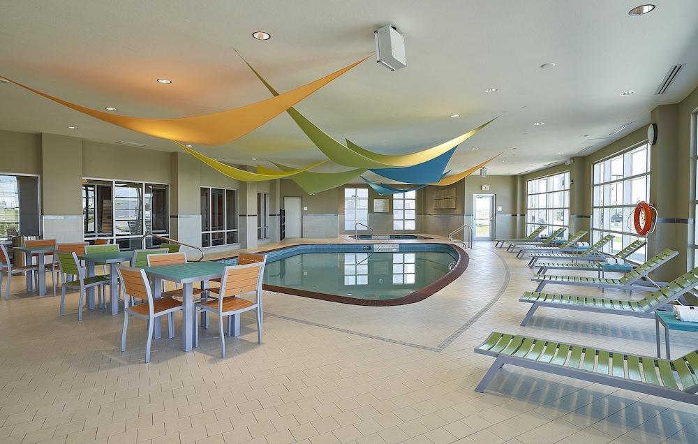 Hampton Inn By Hilton Calgary Airport North Bagian luar foto