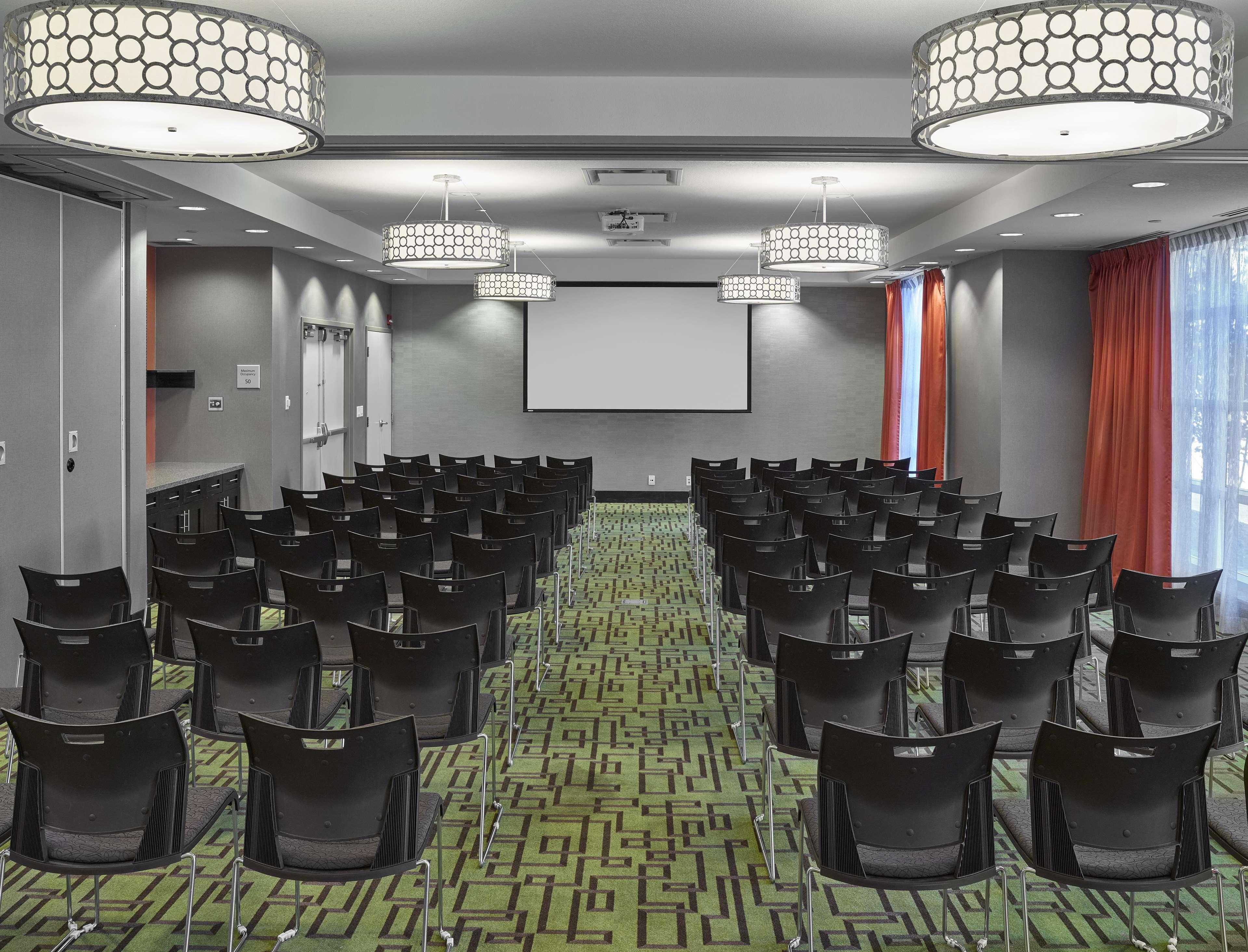 Hampton Inn By Hilton Calgary Airport North Bagian luar foto