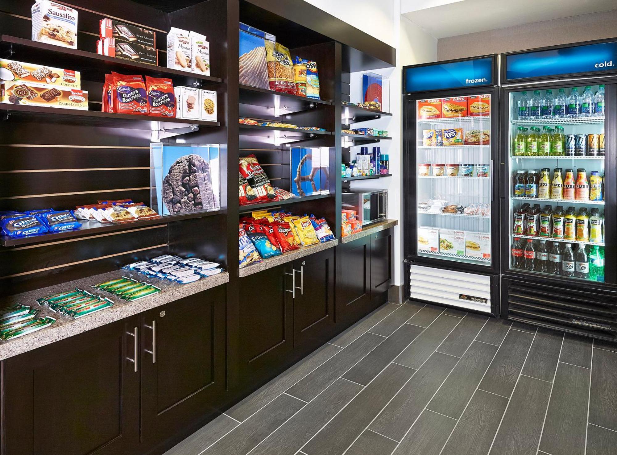 Hampton Inn By Hilton Calgary Airport North Bagian luar foto