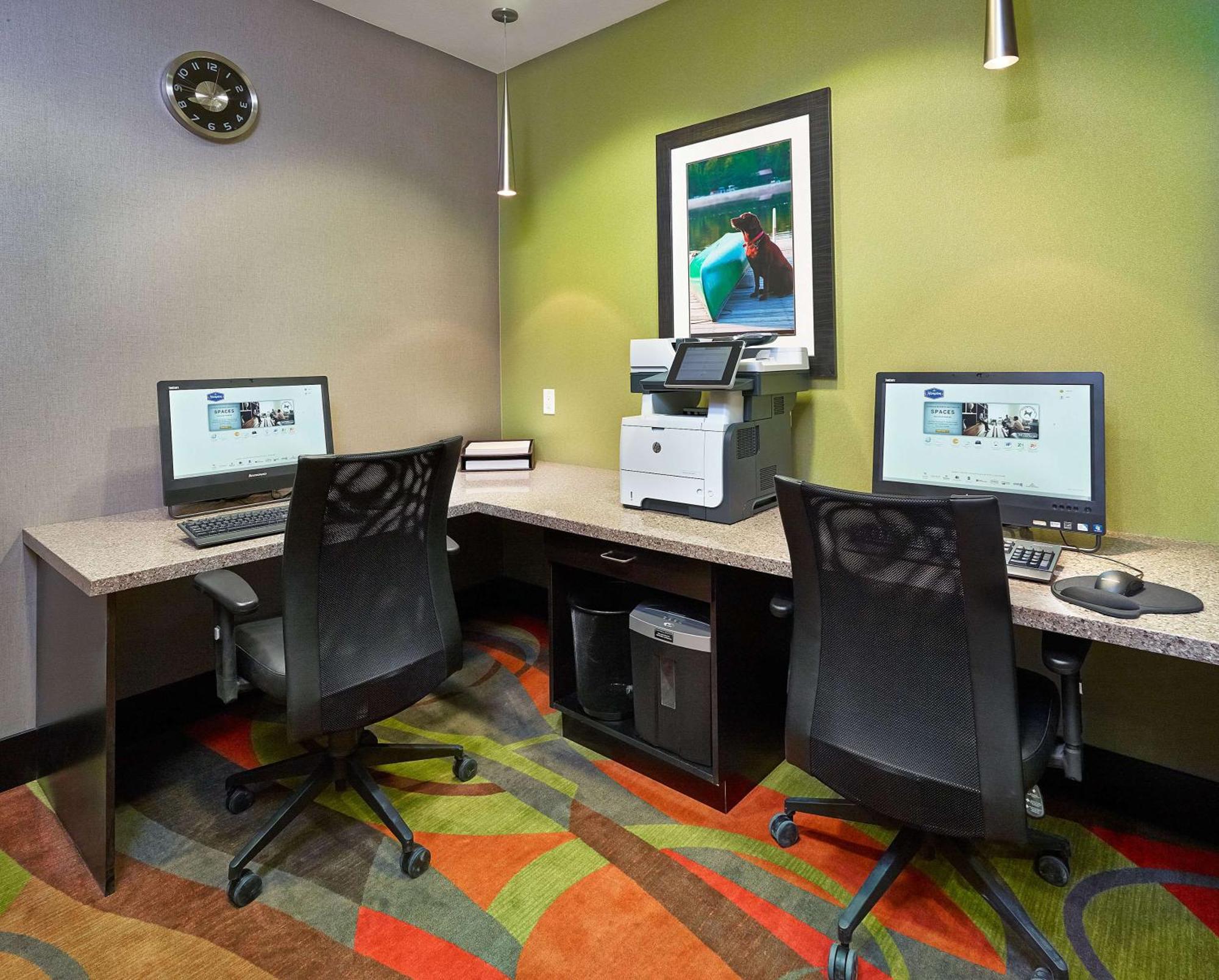 Hampton Inn By Hilton Calgary Airport North Bagian luar foto
