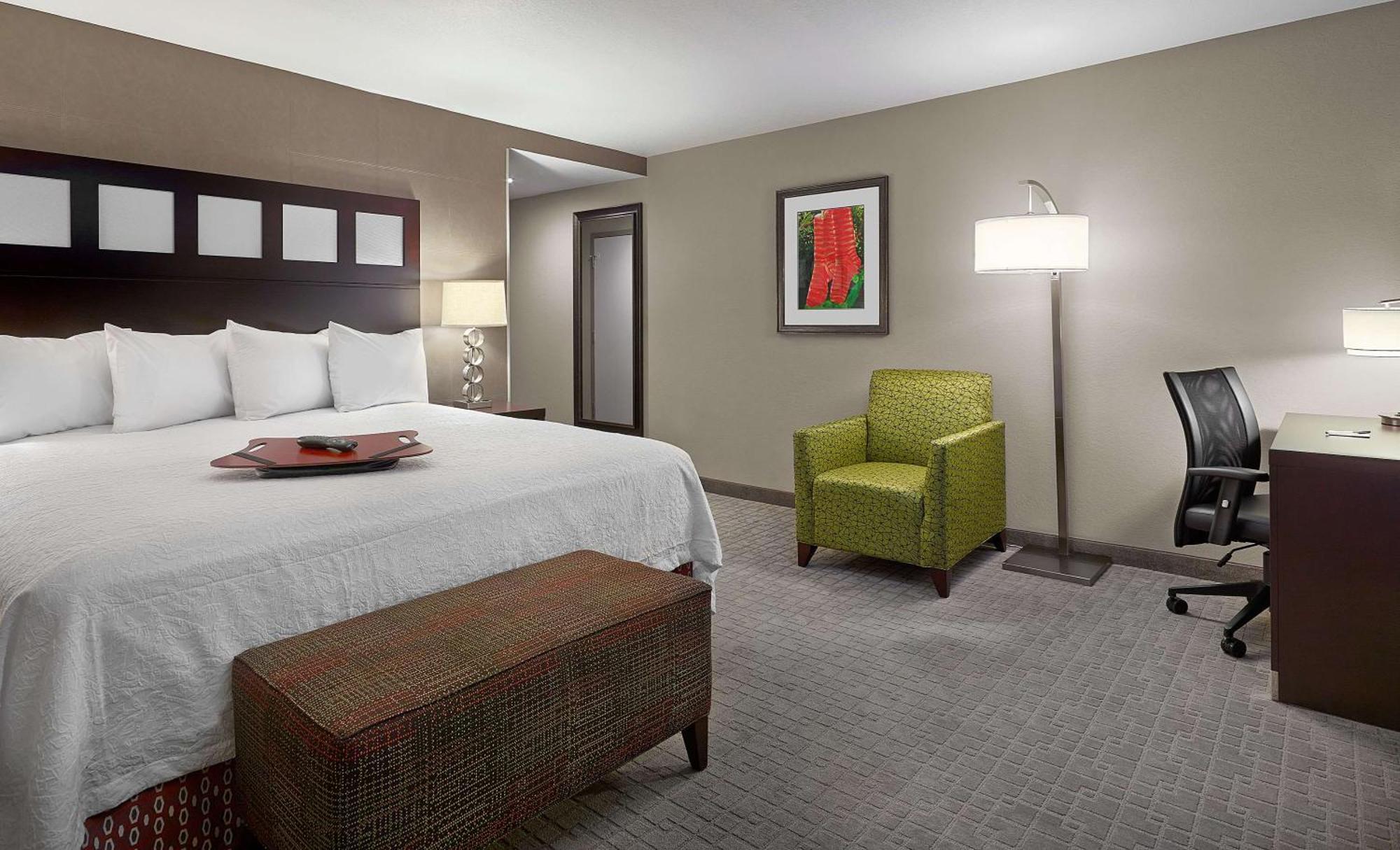 Hampton Inn By Hilton Calgary Airport North Bagian luar foto